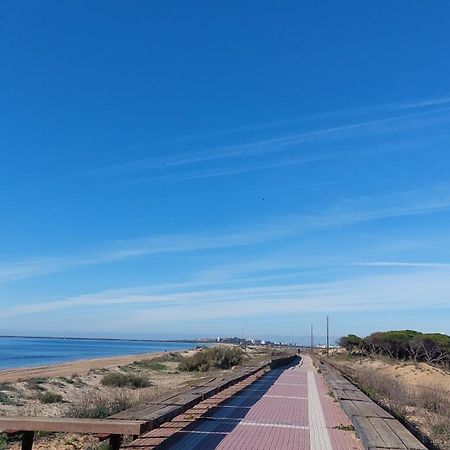 Estudio Con Piscina Y Garaje A 100 Mtr De La Playa Isla Cristina Kültér fotó
